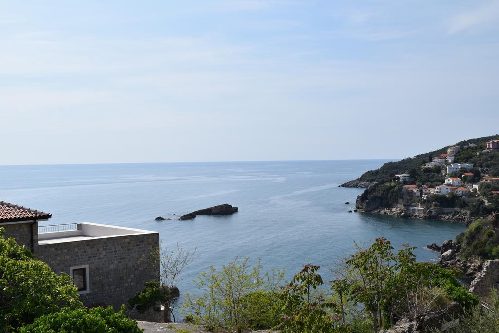 Guesthouse Maritimo Ulcinj Kültér fotó